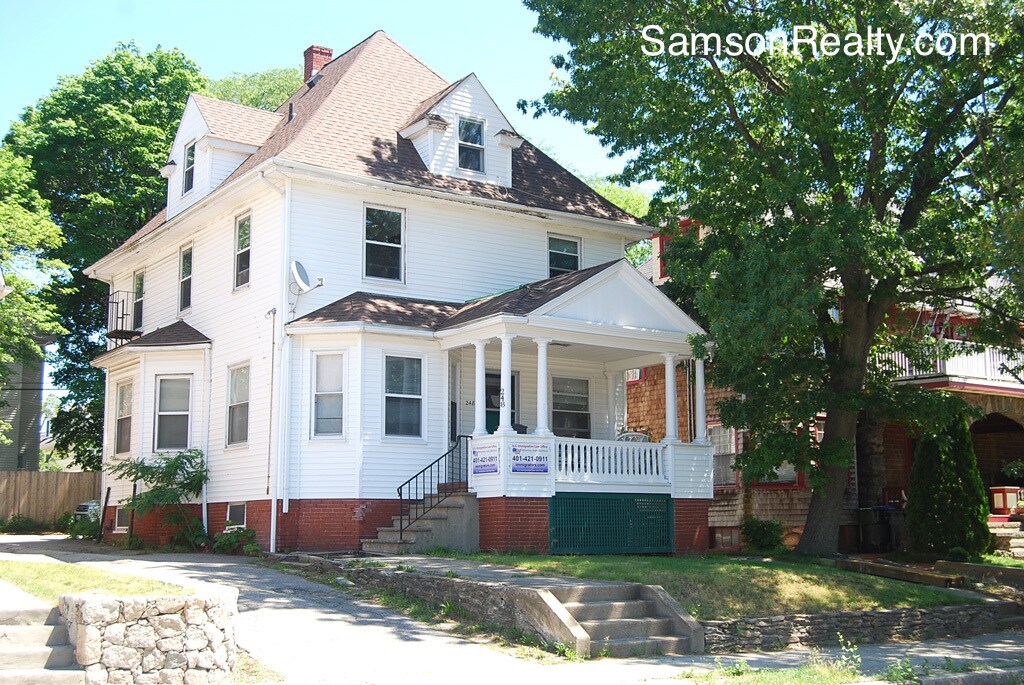 248 Waterman St Unit 3, Providence, RI 02906 Condo for Rent in