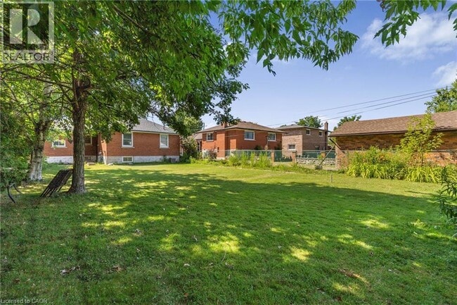 Building Photo - 125 Warren Ave