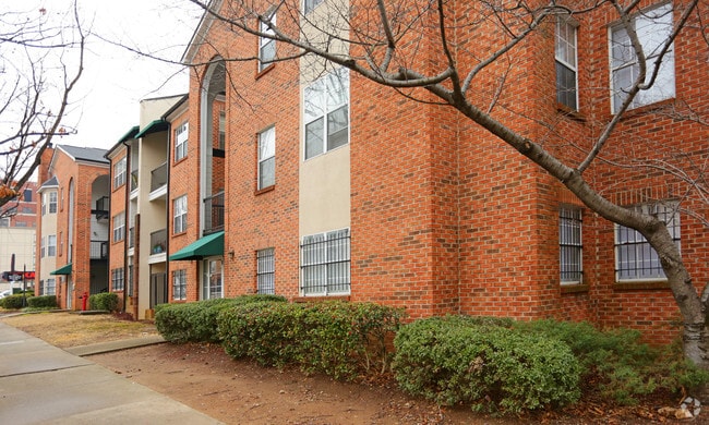 Carriage Court 1812 4th Ave S Birmingham AL 35233 Apartments com Carriage Court 1812 4th Ave S Birmingham AL 35233 Apartments com