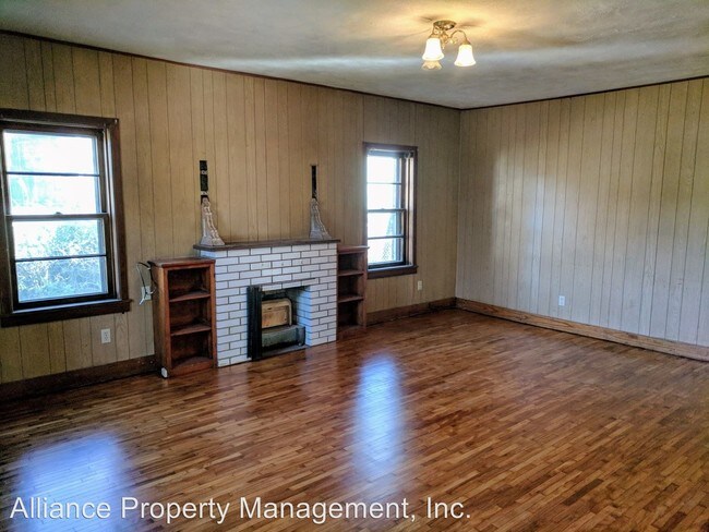 Foto del edificio - 2 br, 1 bath House - 415 S. Manhattan Ave.
