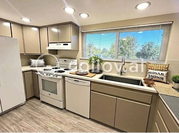 Foto del edificio - 7451 NE 146th St