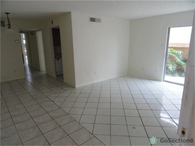 Building Photo - 10203 Forum Park Dr