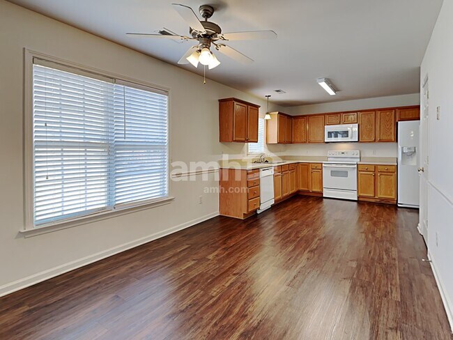 Foto del edificio - 1843 Longmont Dr