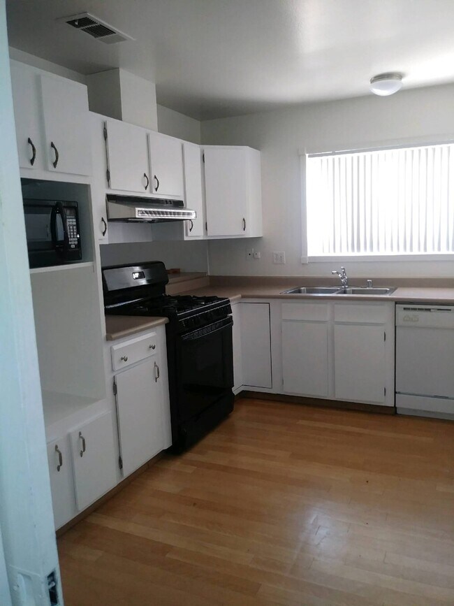 Foto del edificio - 7605 Seagull Ave
