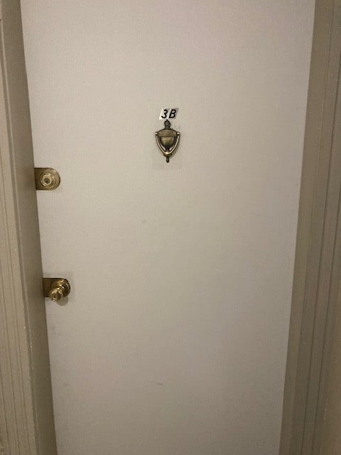 Building Photo - 21681 Hillside Dr