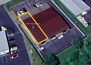 Building Photo - 10087 Ravenwood Dr