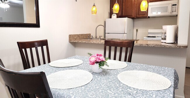 Foto del edificio - 4727 W Alabama St