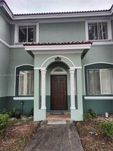 Building Photo - 1412 SE 24th Ct