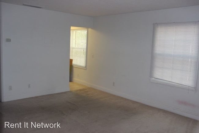 Building Photo - 13824 Orange Sunset Dr