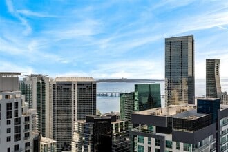 Building Photo - 1000 Brickell Plaza