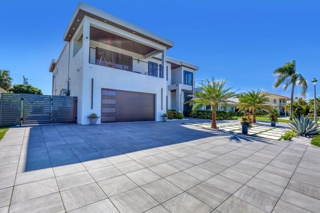 Photo - 1161 Pine Point Rd House