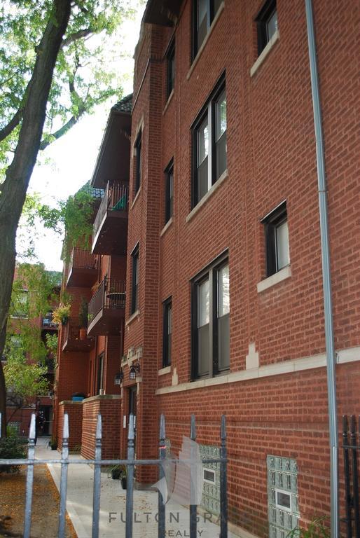 709 W Barry Ave Unit 1S, Chicago, IL 60657 Apartments in Chicago, IL