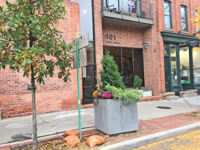 Foto del edificio - 101 W Liberty St