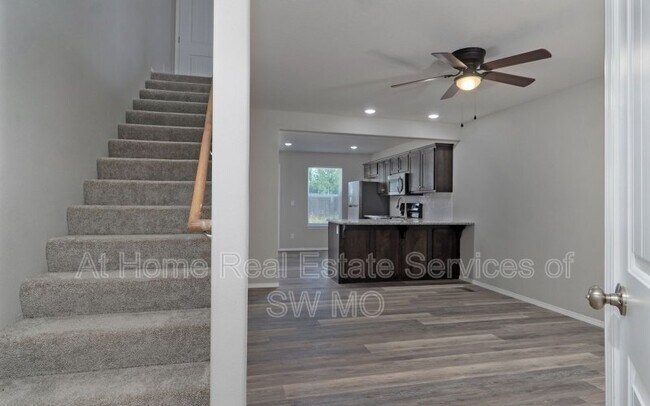 Building Photo - 676 Turner Ave