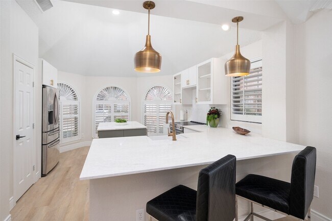 Foto del edificio - 14604 Hemingway Ct