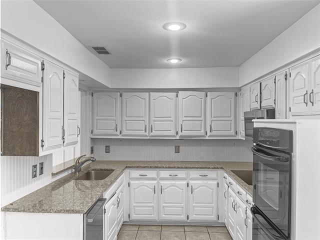 Foto del edificio - 2106 Glen Forest Ln