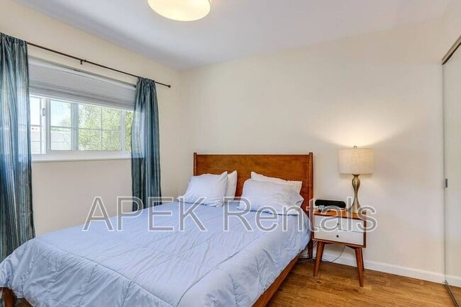 Building Photo - 2415 E Finley Rd