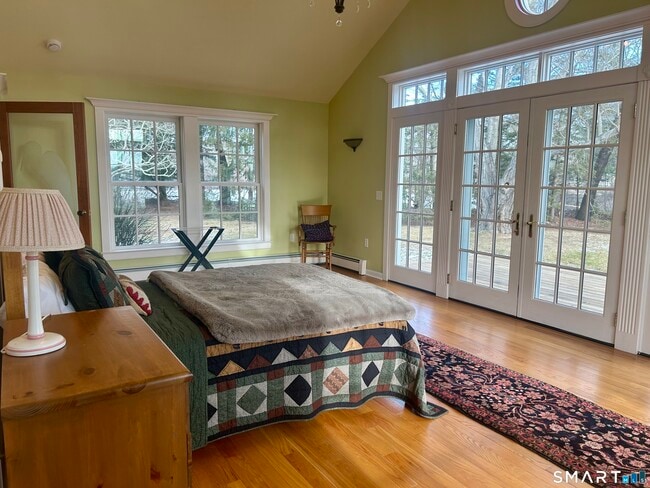 Building Photo - 45 Farview Ave