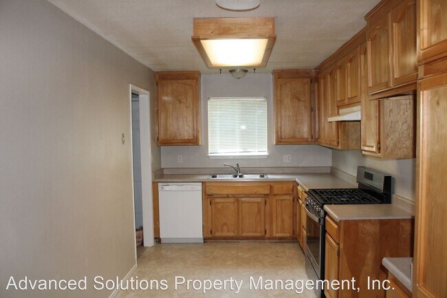 Building Photo - 4 br, 2 bath House - 2075 Galaxy Way