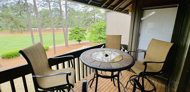 Foto del edificio - 800 Saint Andrews Dr