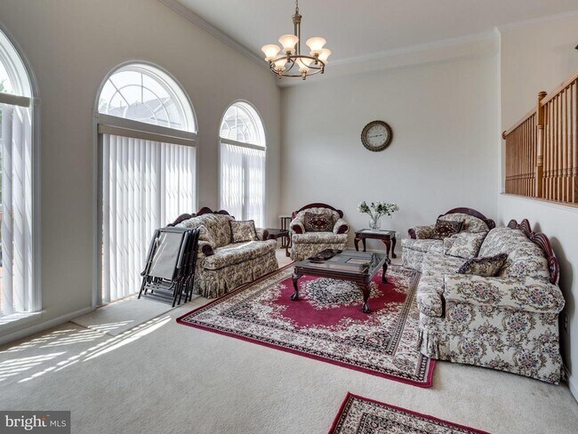 Building Photo - 4668 Carisbrooke Ln