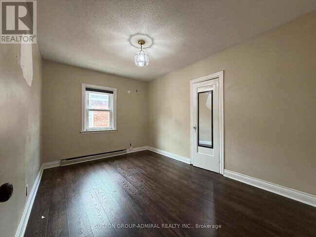 Photo du bâtiment - 1188 Avenue Rd