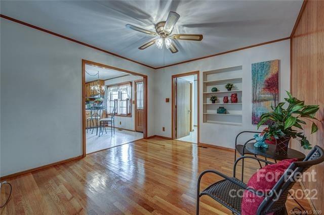 Foto del edificio - 1714 Fairfield Dr