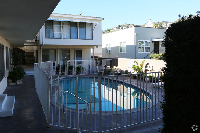 Building Photo - The Ramona Apartments