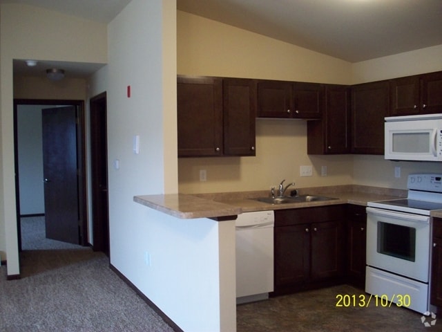 Kitchen - Spring Lake Apartments, LLC
