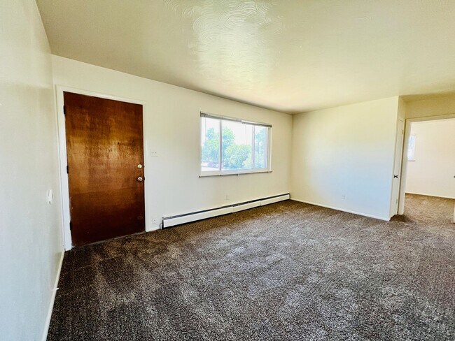 Foto del edificio - $0 DEPOSIT OPTION. 2 BED 1 BATH IN SOUTH W...