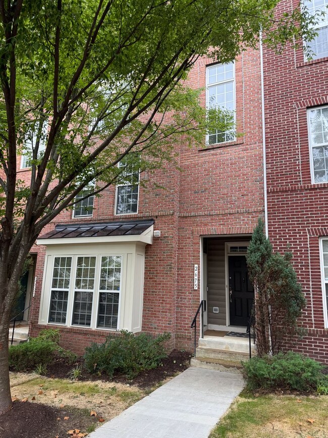 Building Photo - 2675 Sheffield Hill Way