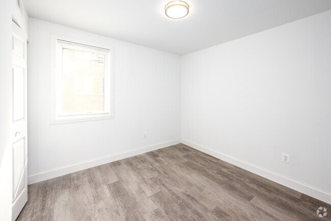4BR, 2BA - 991SF - Bedroom - Discover Your Dream Home on Anacostia Rd SE!