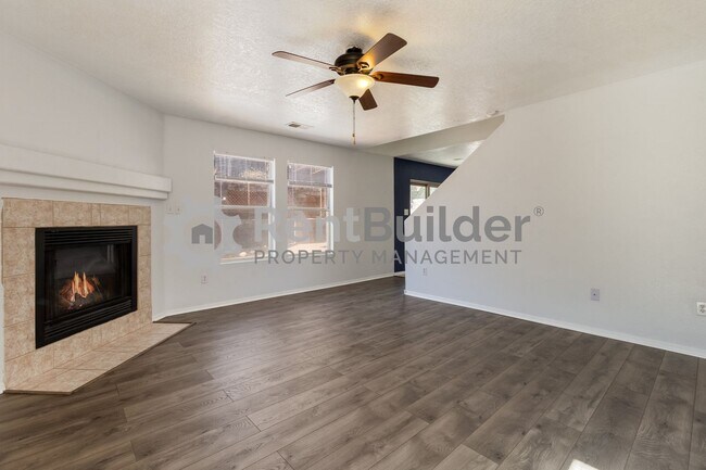 Foto del edificio - CALL US TODAY AT (505) 892-4400 TO SCHEDULE A CONVENIENT SHOWING