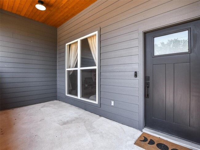 Building Photo - 114 Keomuku