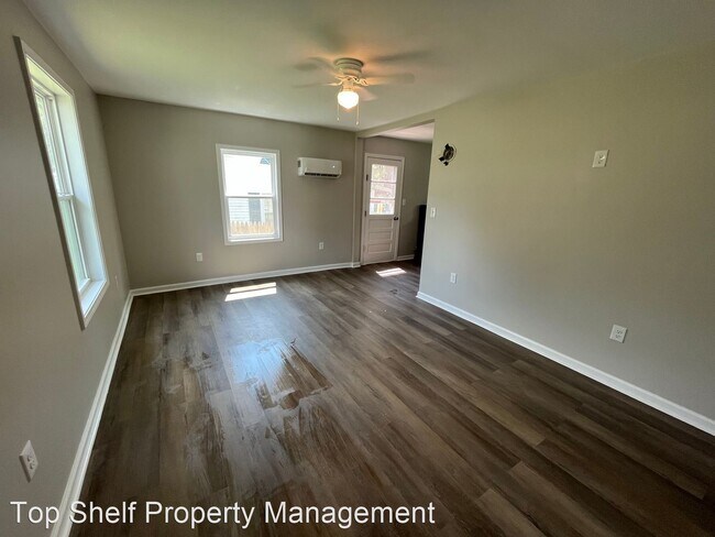 Foto del edificio - 2 br, 1 bath House - 524 Graham Ave