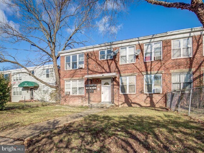 Building Photo - 145 Galveston Pl SW