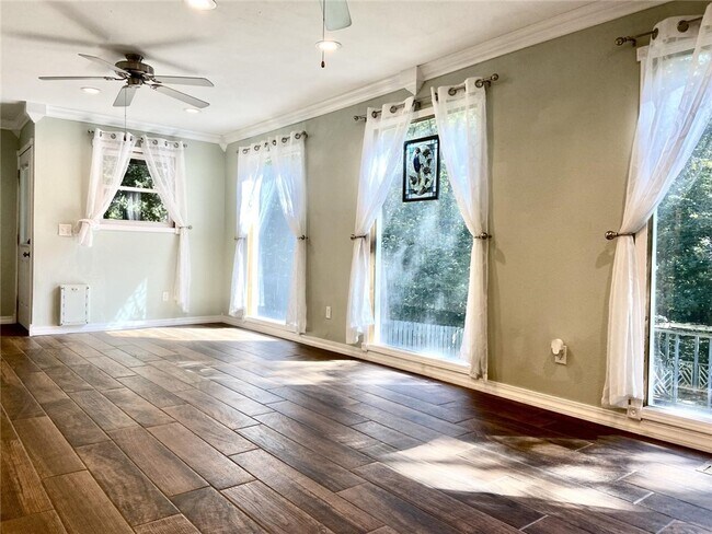 Foto del edificio - 7 Evesham Ln