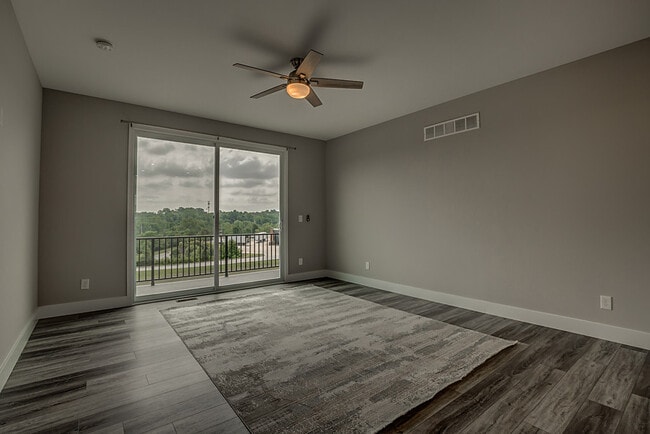 Building Photo - 2317 Anderson Rd