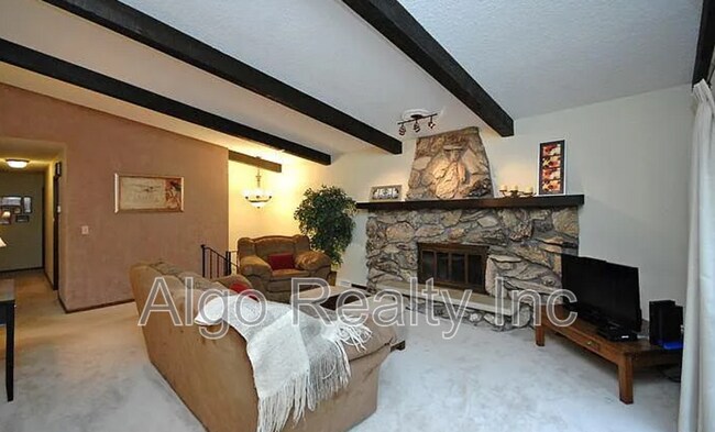 Foto del edificio - 7268 Sunnyslope Dr