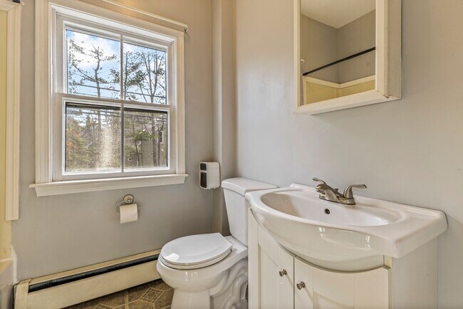 Foto del edificio - 83 Richardson St