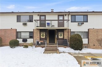 Building Photo - 1210 Cricket Ln