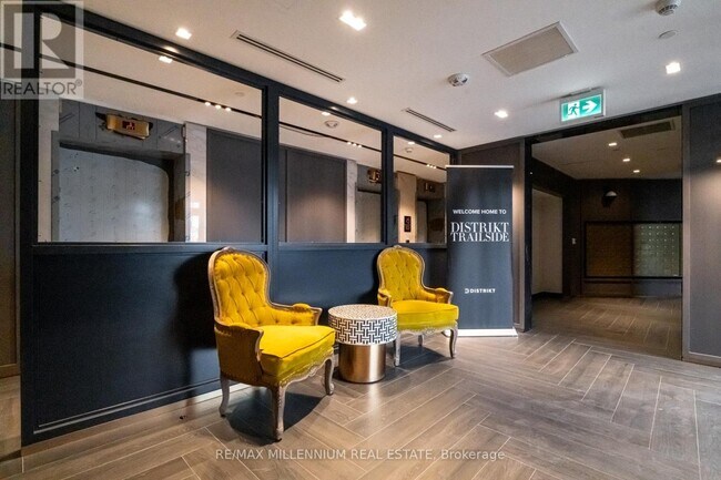 Photo du bâtiment - 395 Dundas St W