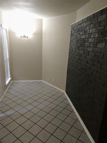 Building Photo - 7014 Blackberry Dr