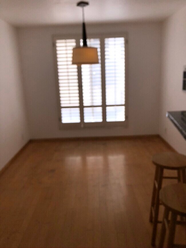 Foto del edificio - 621 California Ave