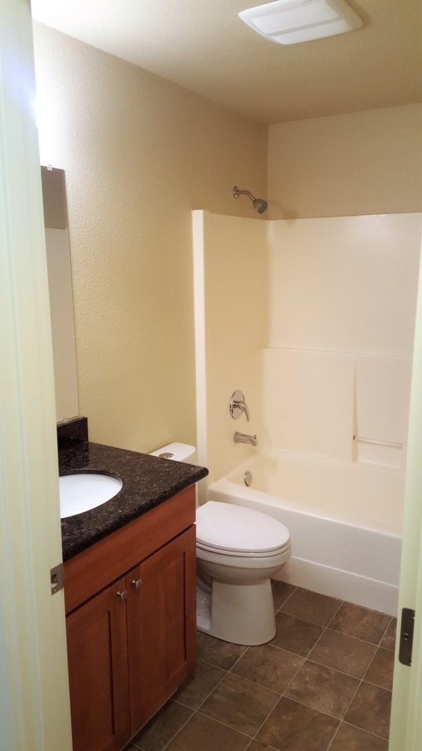 Building Photo - Cozy 2 bedroom 1 bath Apartment in Tacoma