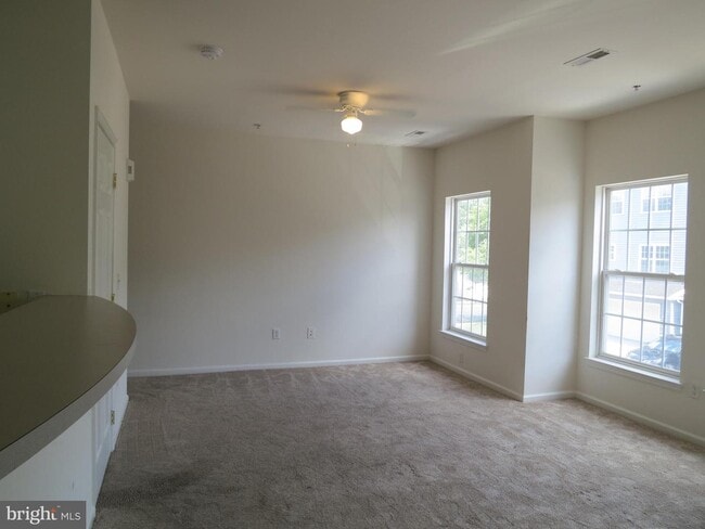 Building Photo - 27 Turtle Ct