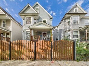 Building Photo - 4318 N Albany Ave