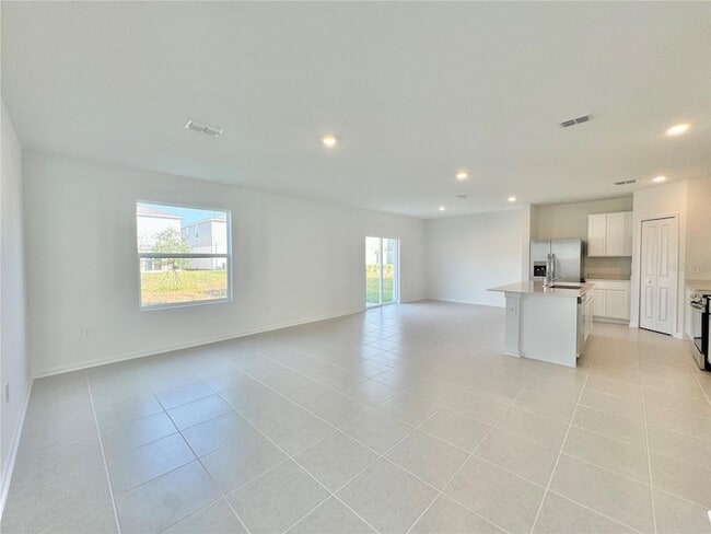 Foto del edificio - 3555 Kimbrough Dr