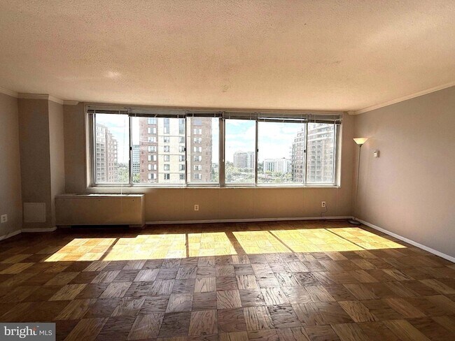 Foto del edificio - 11801 Rockville Pike