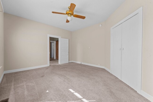 Building Photo - 4 Bedroom Home in Downtown Erwin